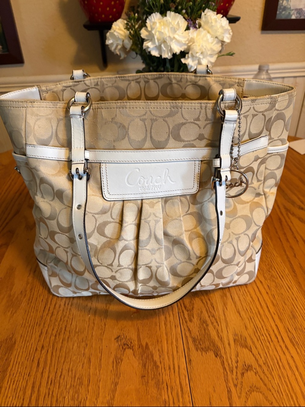 Coach Beige and White Canvas Signature Tote